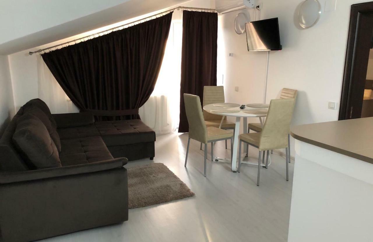 Fast Airport Accomodation Otopeni Esterno foto